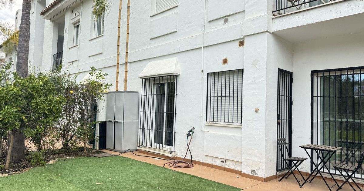 Ground Floor Apartment in Nueva Andalucía, Nueva Andalucía, 9/12
