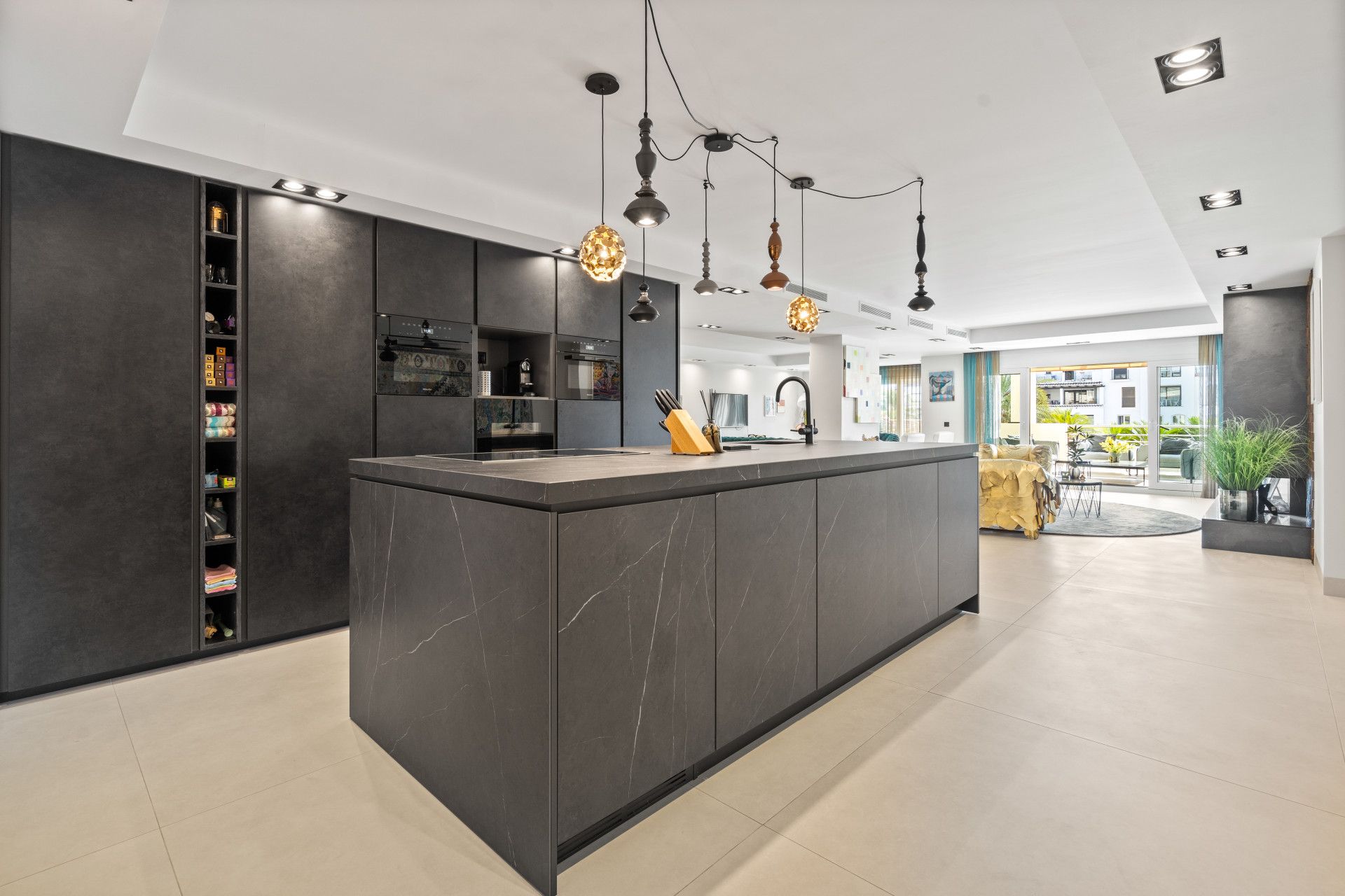 Apartament w Marbella - Puerto Banus, Playas del Duque, Marbella - Puerto Banus, 1/12
