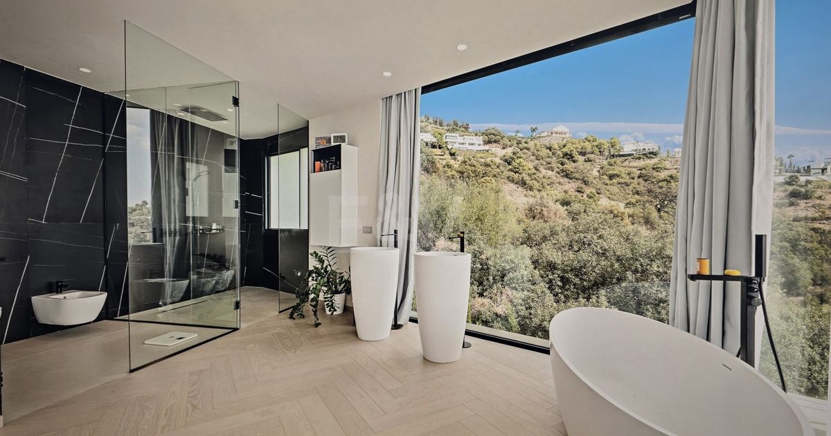 Villa in Marbella, Marbella, 10/12