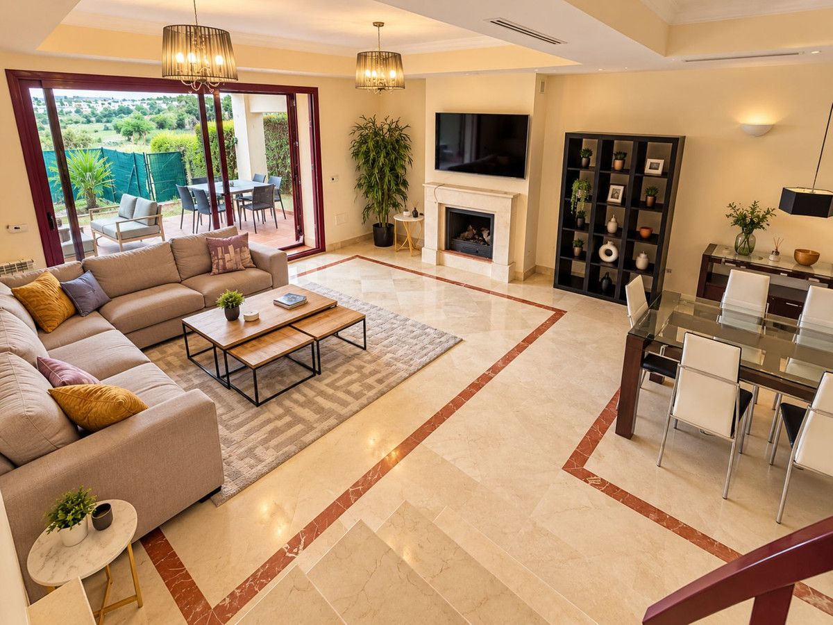 Townhouse in Aloha, Aloha, 3/12