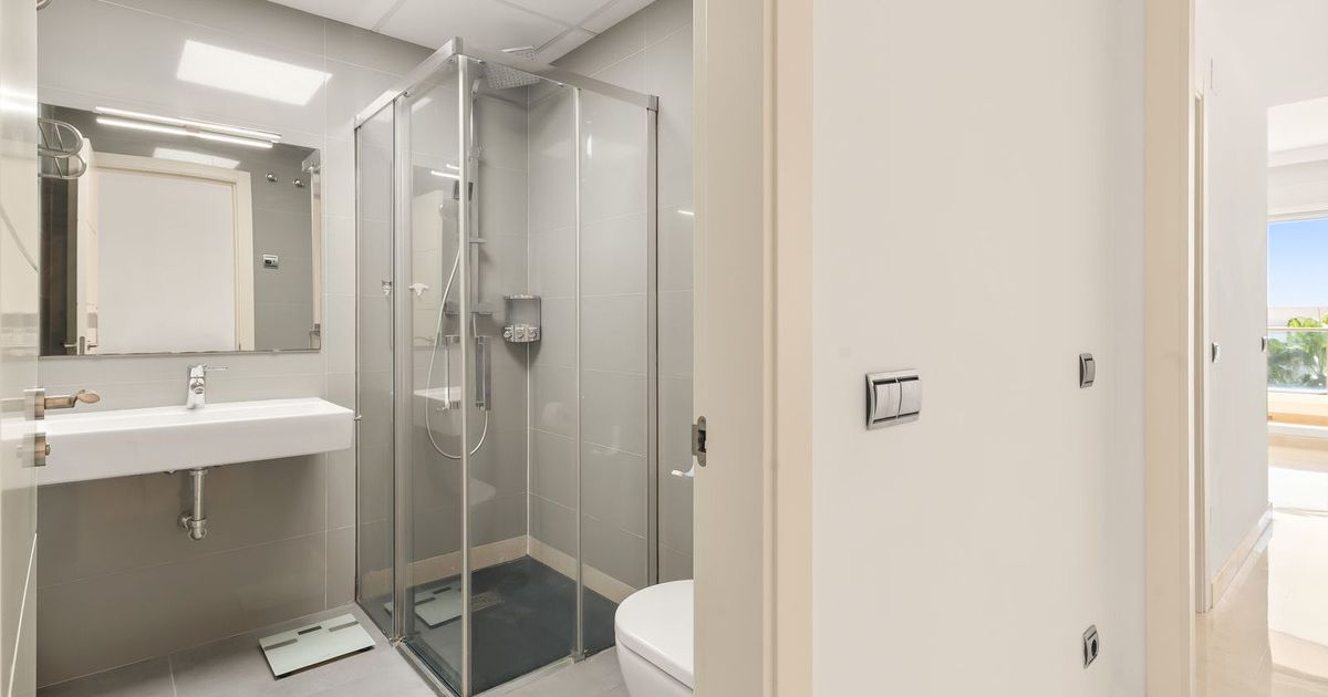 Apartament na środkowym piętrze w Mijas, Mijas, 10/12