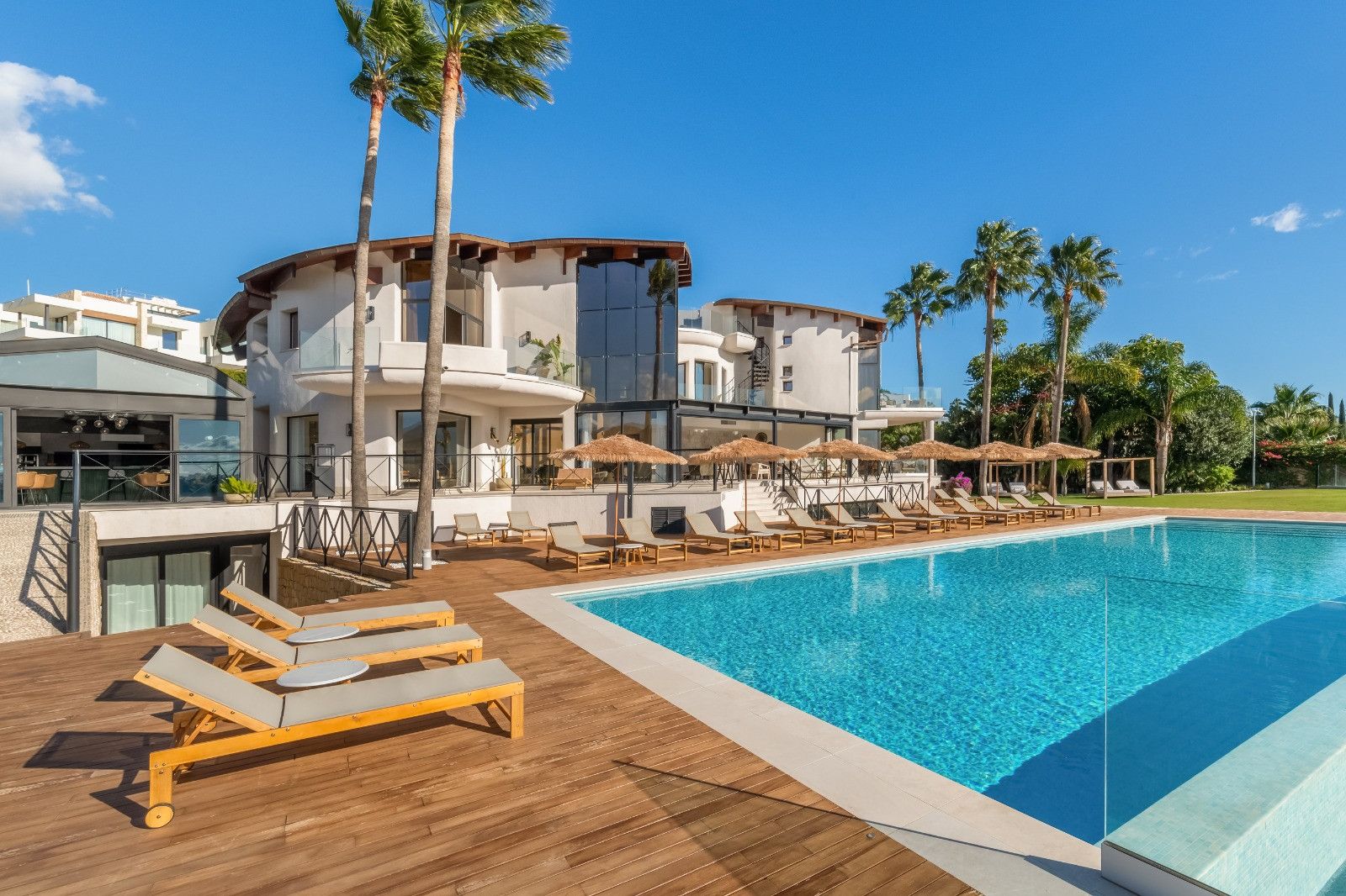 Villa in Benahavis, Paraiso Alto, Benahavis, 1/12