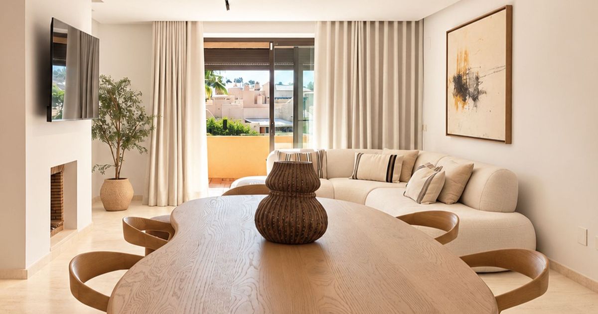 Middle Floor Apartment in Estepona, Estepona, 6/12