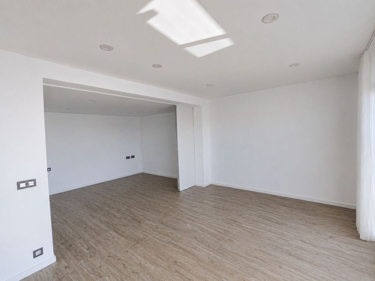 Middle Floor Apartment in Marbella, Marbella, 12/12