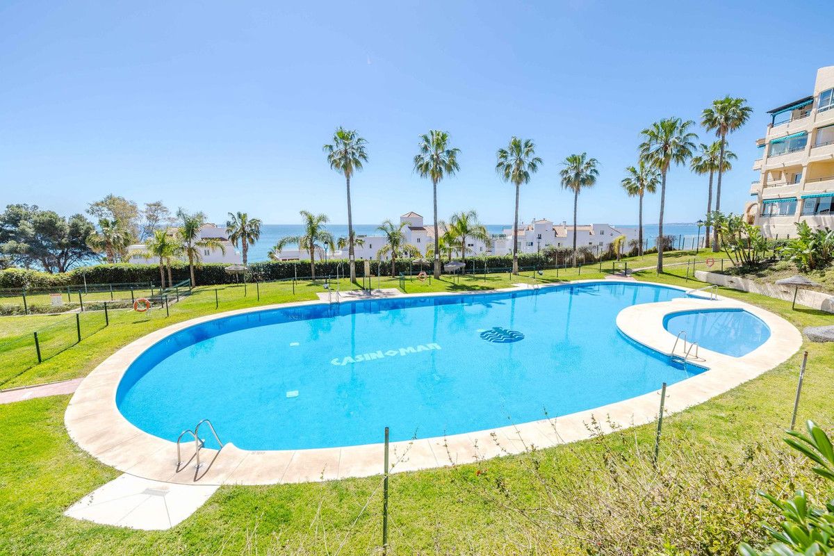 Middle Floor Apartment in Benalmadena, Benalmadena, 1/12