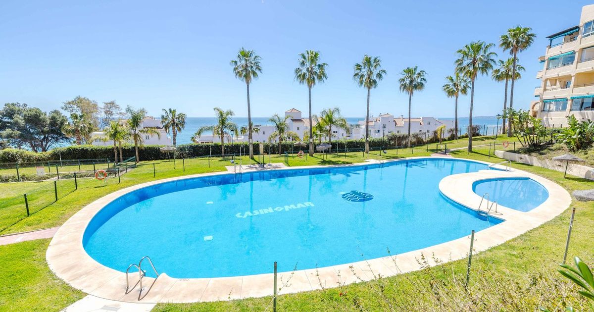 Middle Floor Apartment in Benalmadena, Benalmadena, 1/12