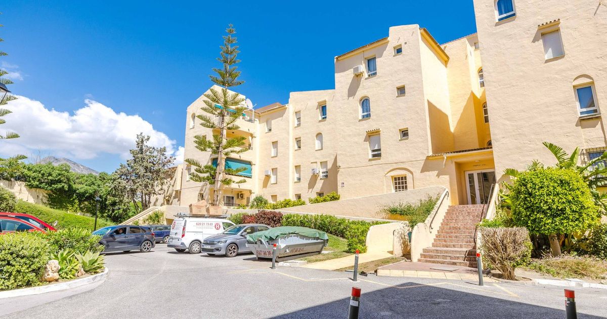 Middle Floor Apartment in Benalmadena, Benalmadena, 6/12