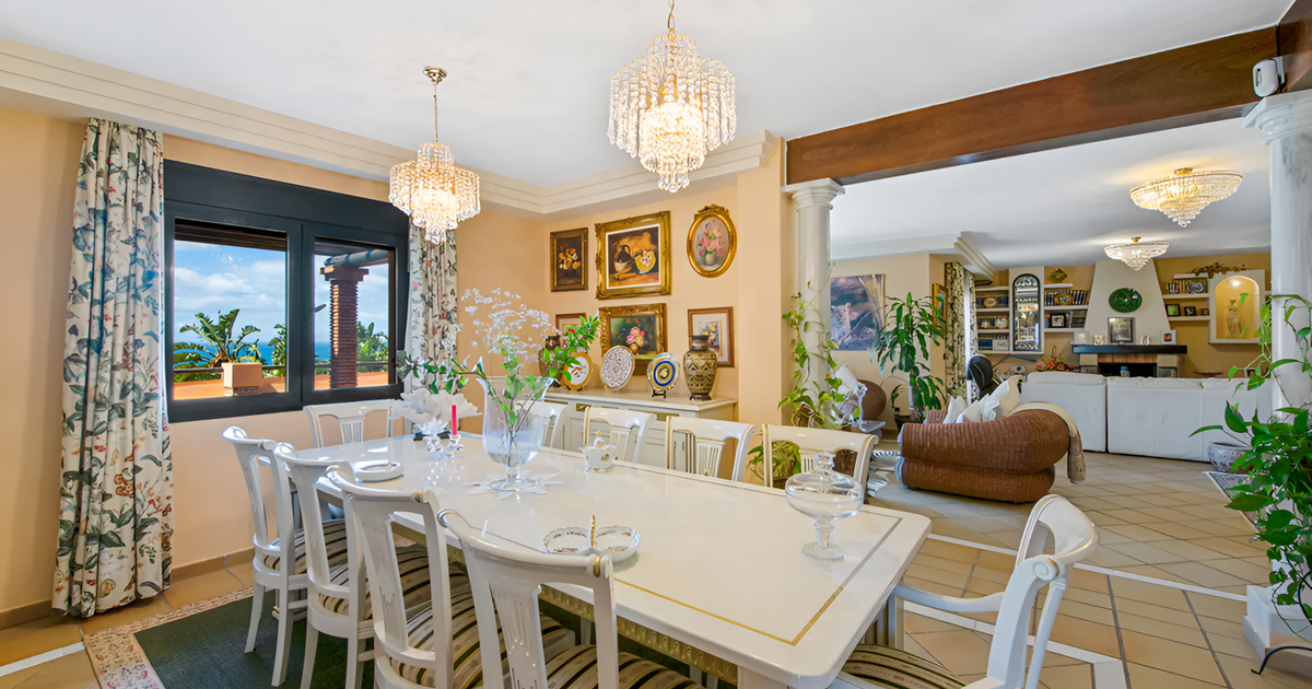 Villa i Estepona, Estepona East, Estepona, 5/12