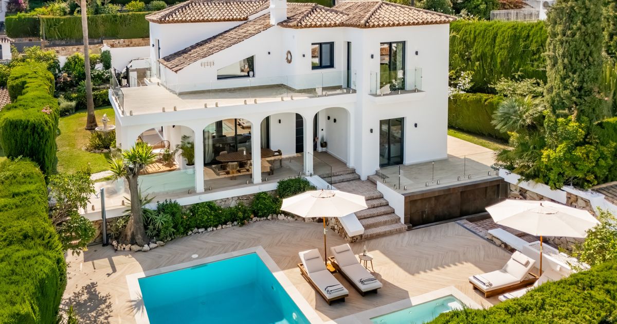 Villa in Nueva Andalucia, Marbella Country Club, Nueva Andalucia, 1/12