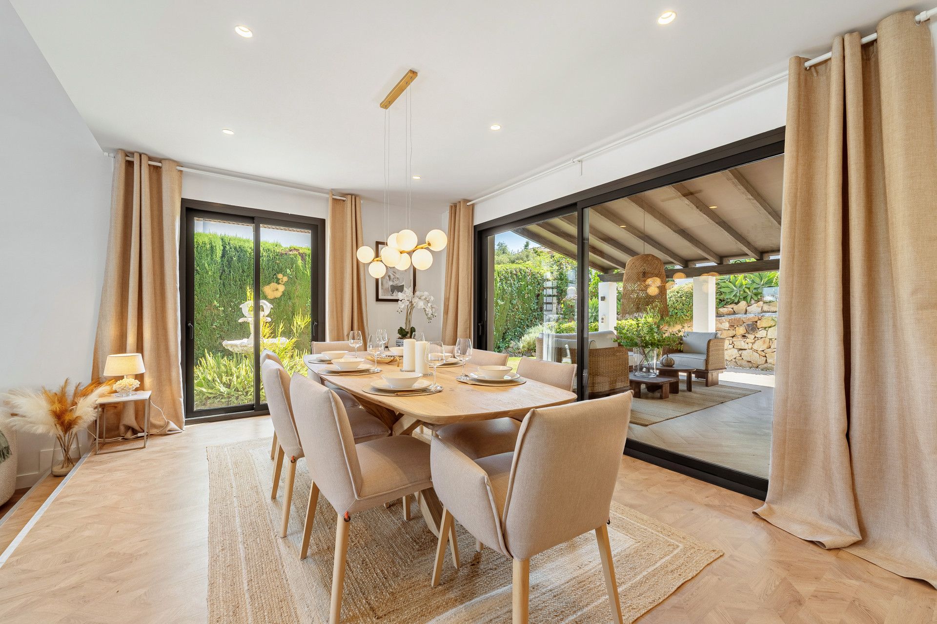 Villa in Nueva Andalucia, Marbella Country Club, Nueva Andalucia, 4/12