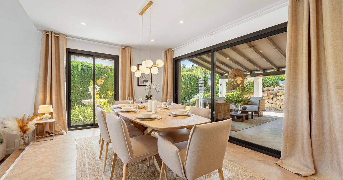 Villa in Nueva Andalucia, Marbella Country Club, Nueva Andalucia, 4/12