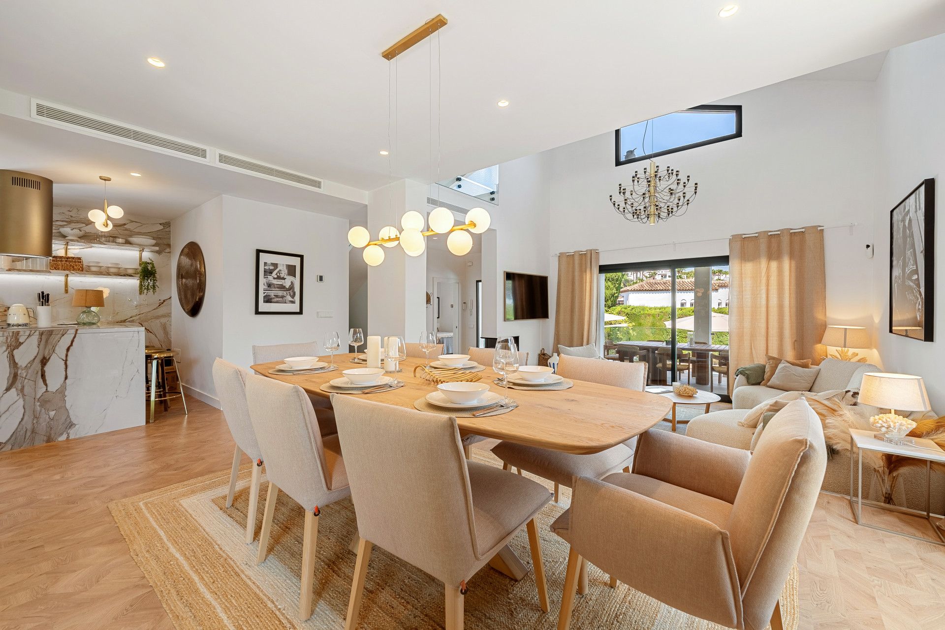 Villa in Nueva Andalucia, Marbella Country Club, Nueva Andalucia, 5/12