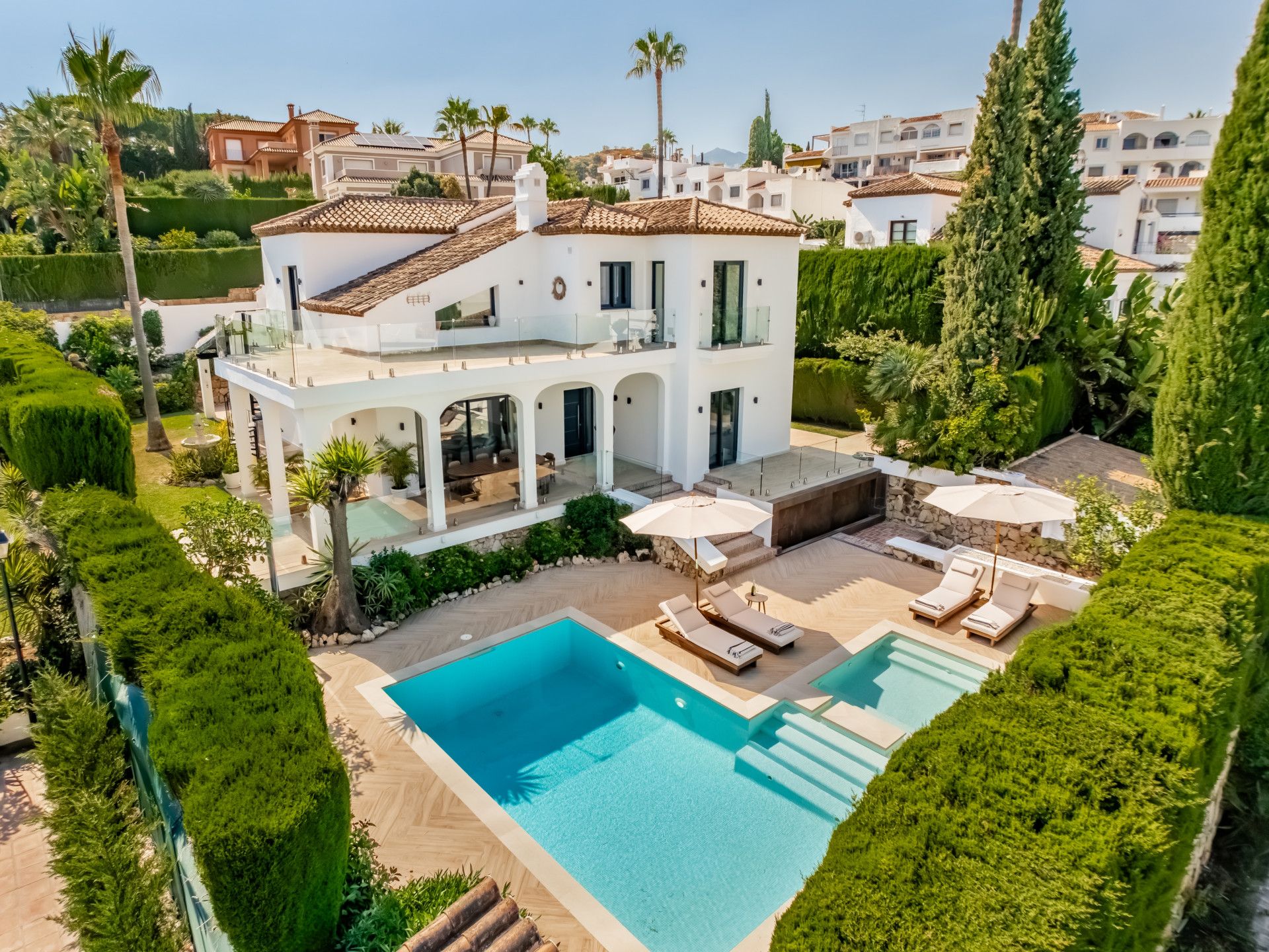 Villa in Nueva Andalucia, Marbella Country Club, Nueva Andalucia, 6/12