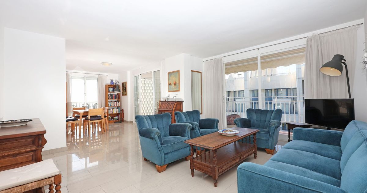 Appartement op de middelste verdieping in Marbella, Marbella, 2/12