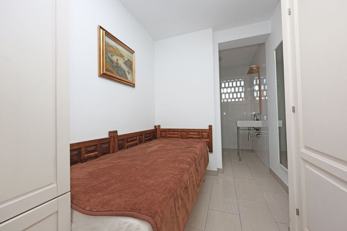Appartement op de middelste verdieping in Marbella, Marbella, 11/12