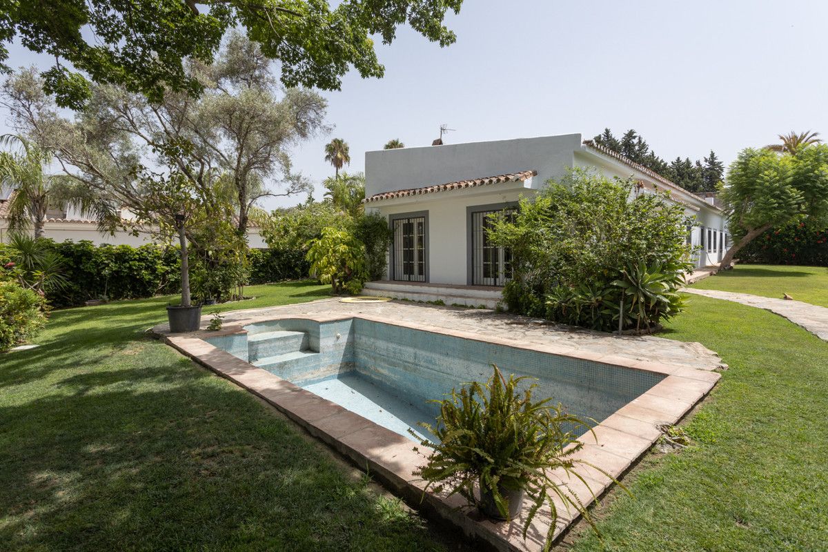 Freistehende Villa in San Pedro de Alcántara, San Pedro de Alcántara, 1/12