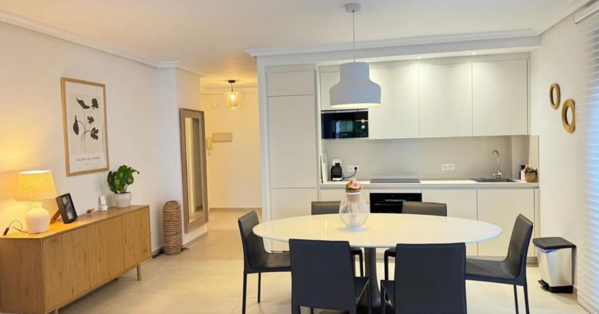 Apartament na środkowym piętrze w Marbella, Marbella, 2/12