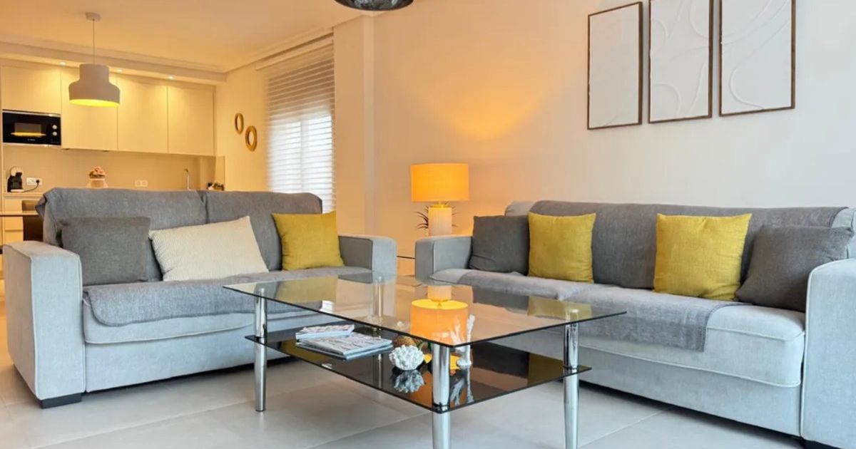 Apartament na środkowym piętrze w Marbella, Marbella, 3/12