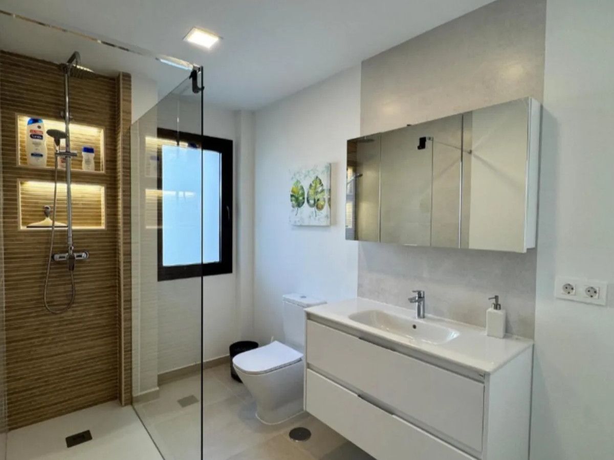 Apartament na środkowym piętrze w Marbella, Marbella, 5/12