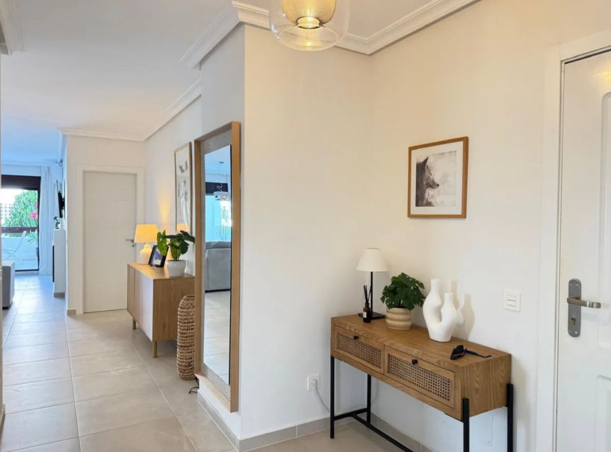 Apartament na środkowym piętrze w Marbella, Marbella, 9/12