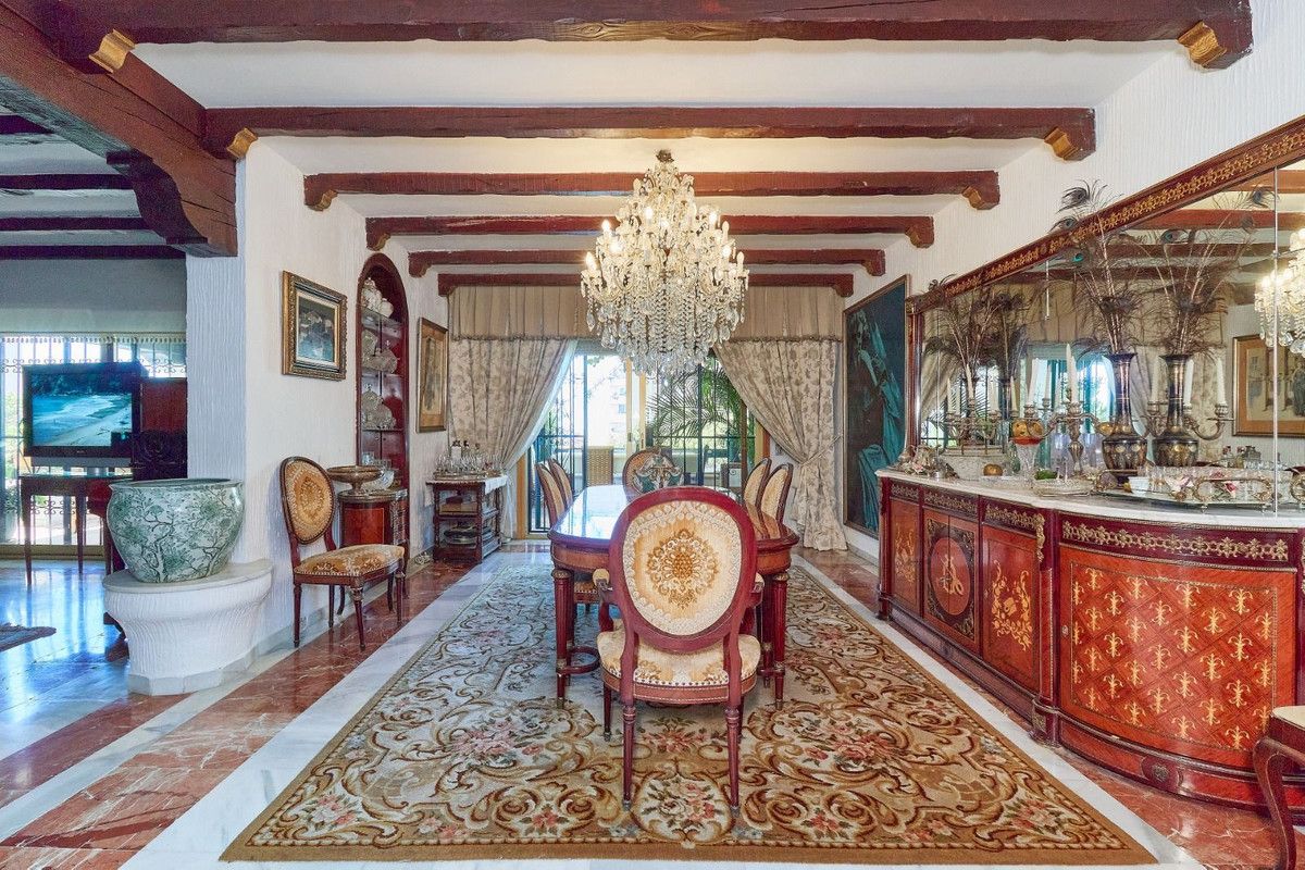 Detached Villa in Marbella, Marbella, 11/12
