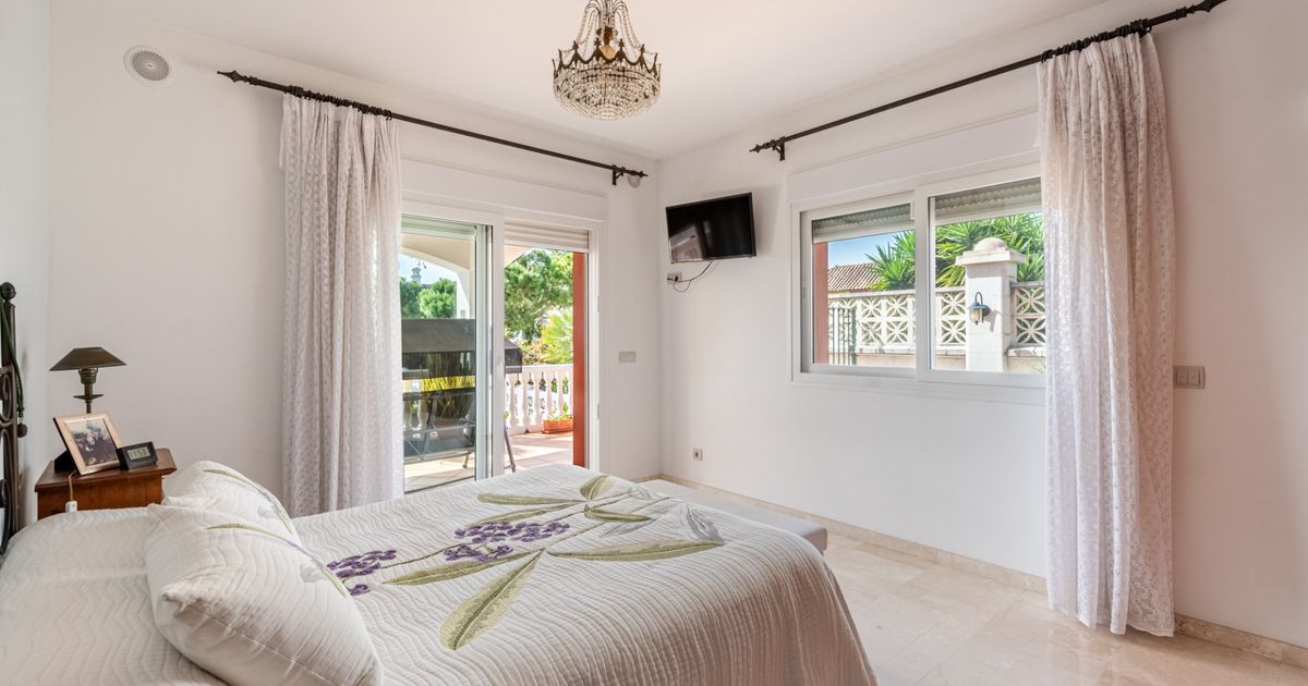 Villa in San Pedro de Alcantara, San Pedro de Alcantara, 11/12