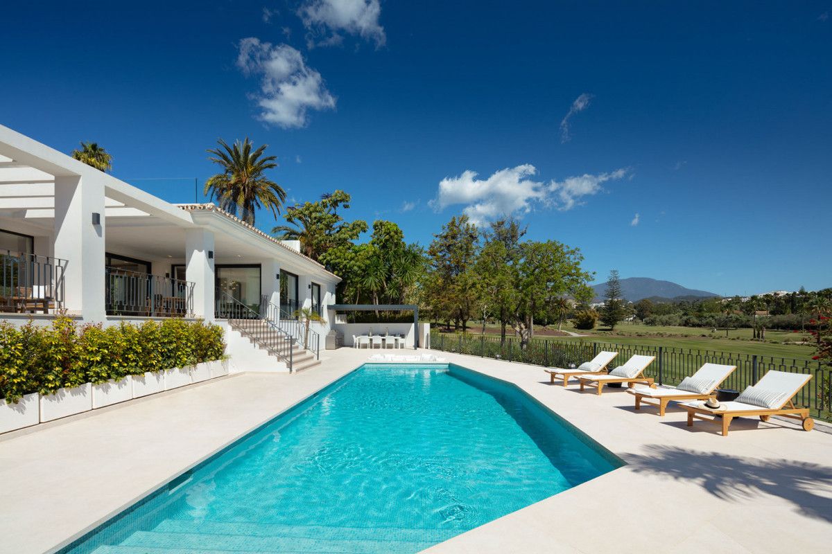 Detached Villa in Nueva Andalucía, Nueva Andalucía, 10/12