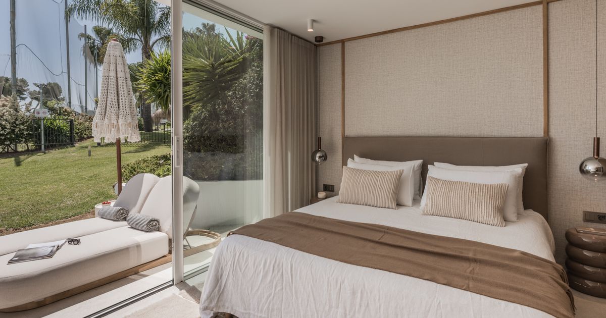 Квартира на нижнем этаже в Nueva Andalucia, Nueva Andalucia, 2/4