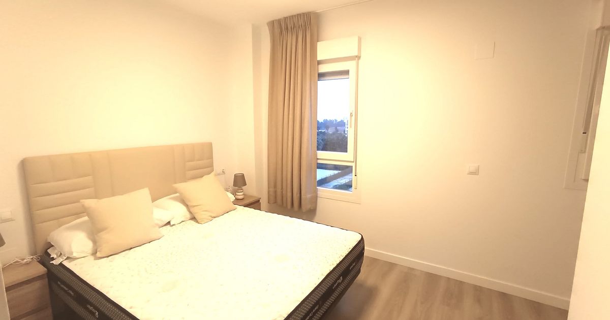 Apartment in Nueva Andalucia, Nueva Andalucia, 12/12