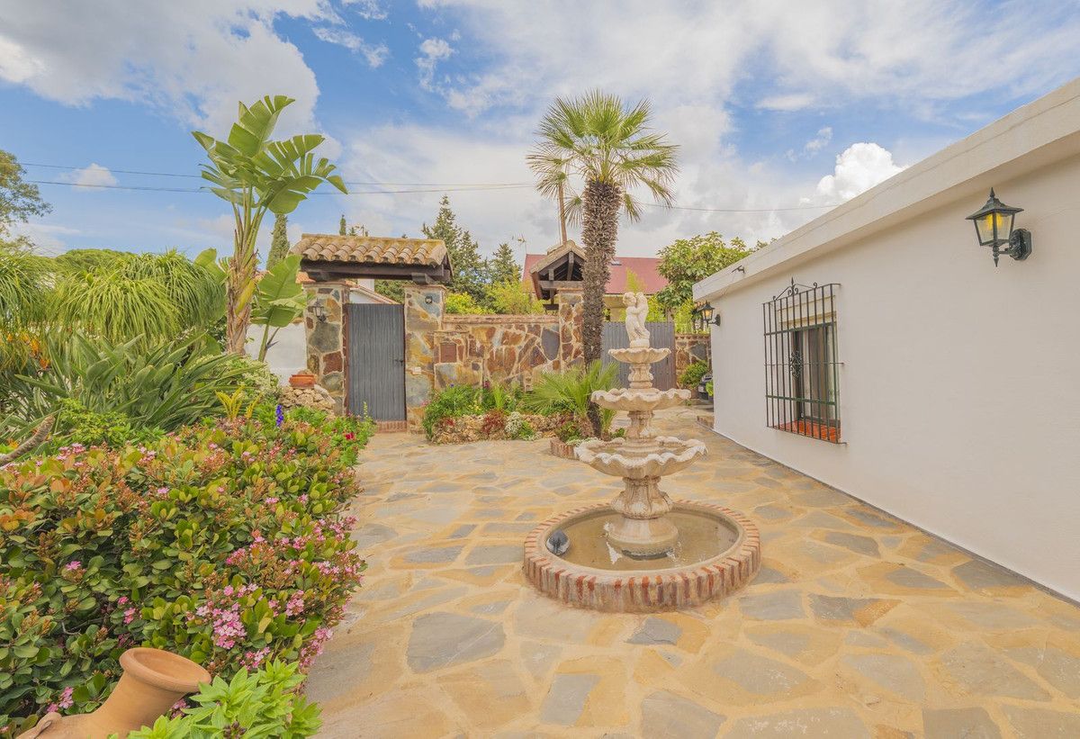 Detached Villa in Las Chapas, Las Chapas, 11/12