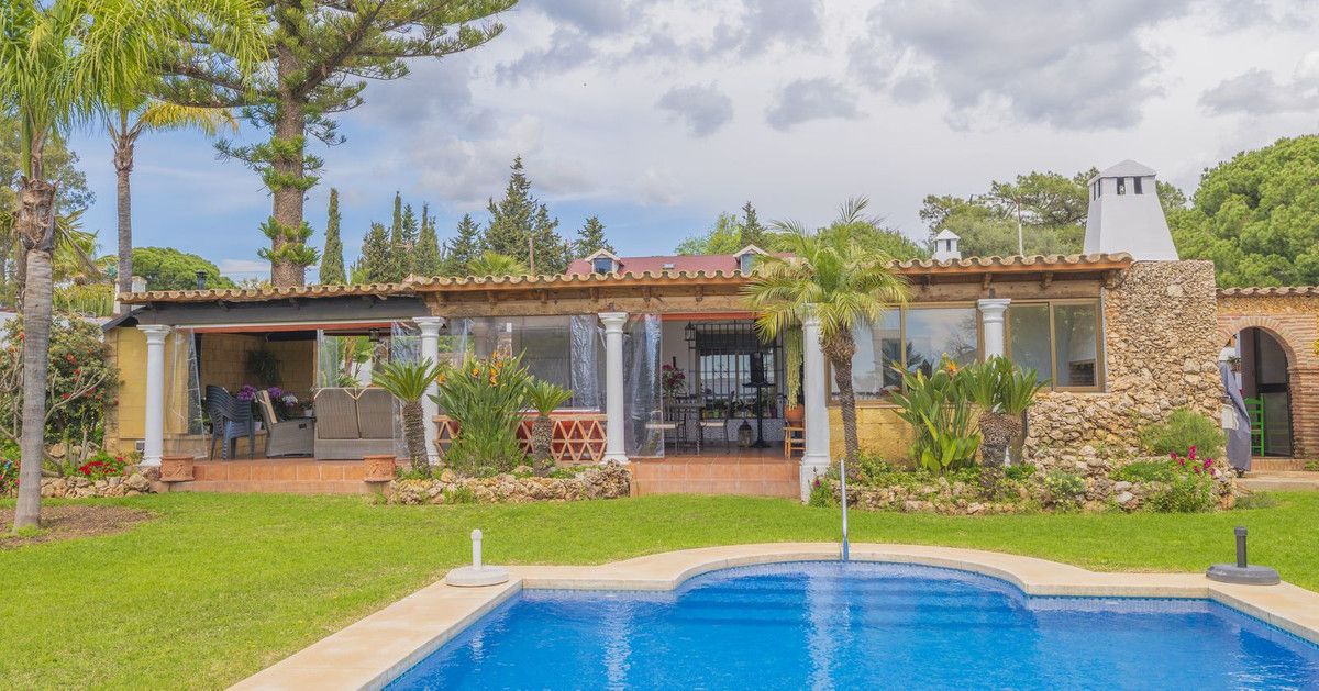 Detached Villa in Las Chapas, Las Chapas, 7/12
