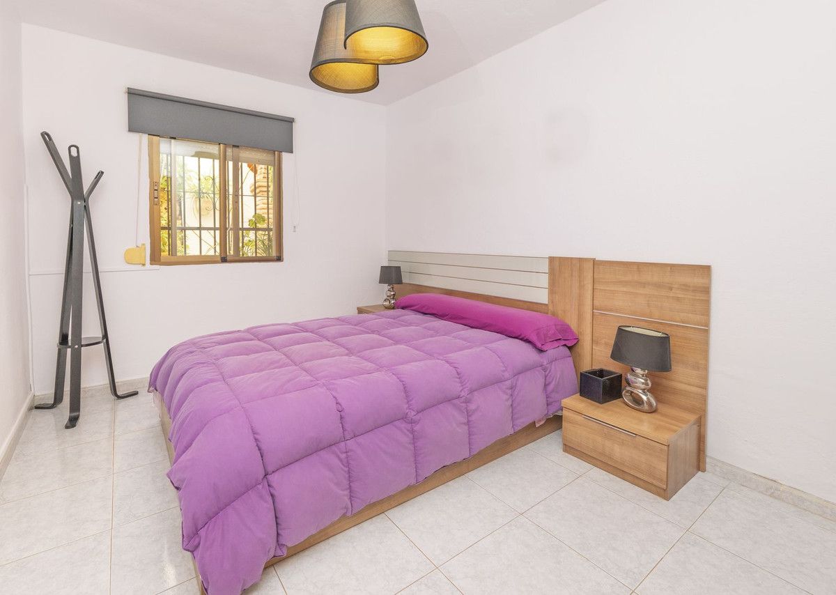 Detached Villa in Las Chapas, Las Chapas, 8/12