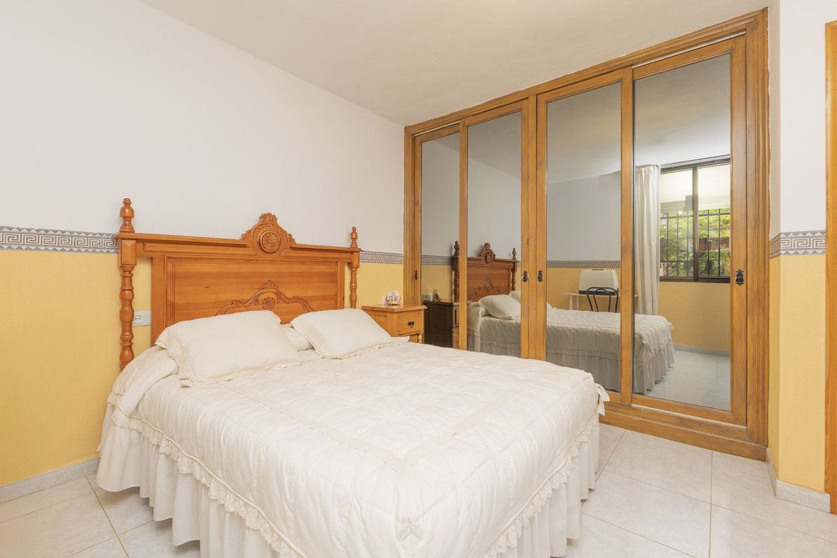 Detached Villa in Las Chapas, Las Chapas, 9/12