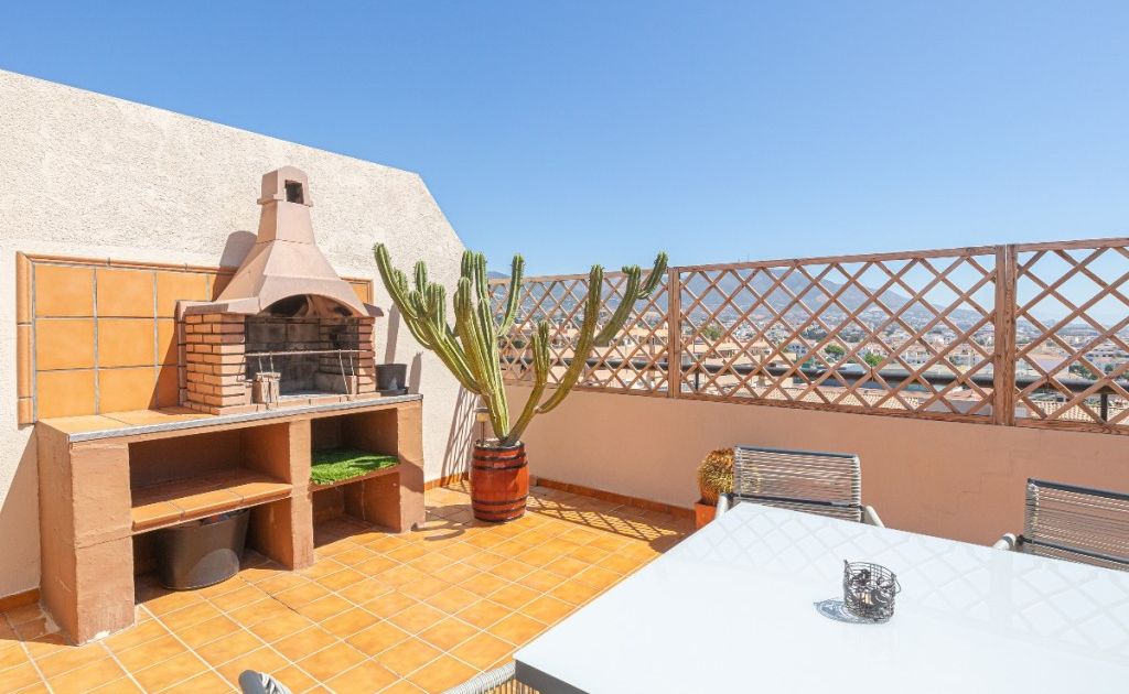 Penthouse in Las Lagunas, Las Lagunas, 4/12