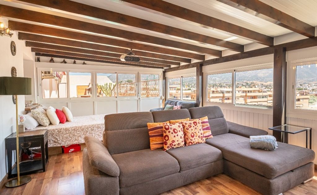 Penthouse in Las Lagunas, Las Lagunas, 8/12