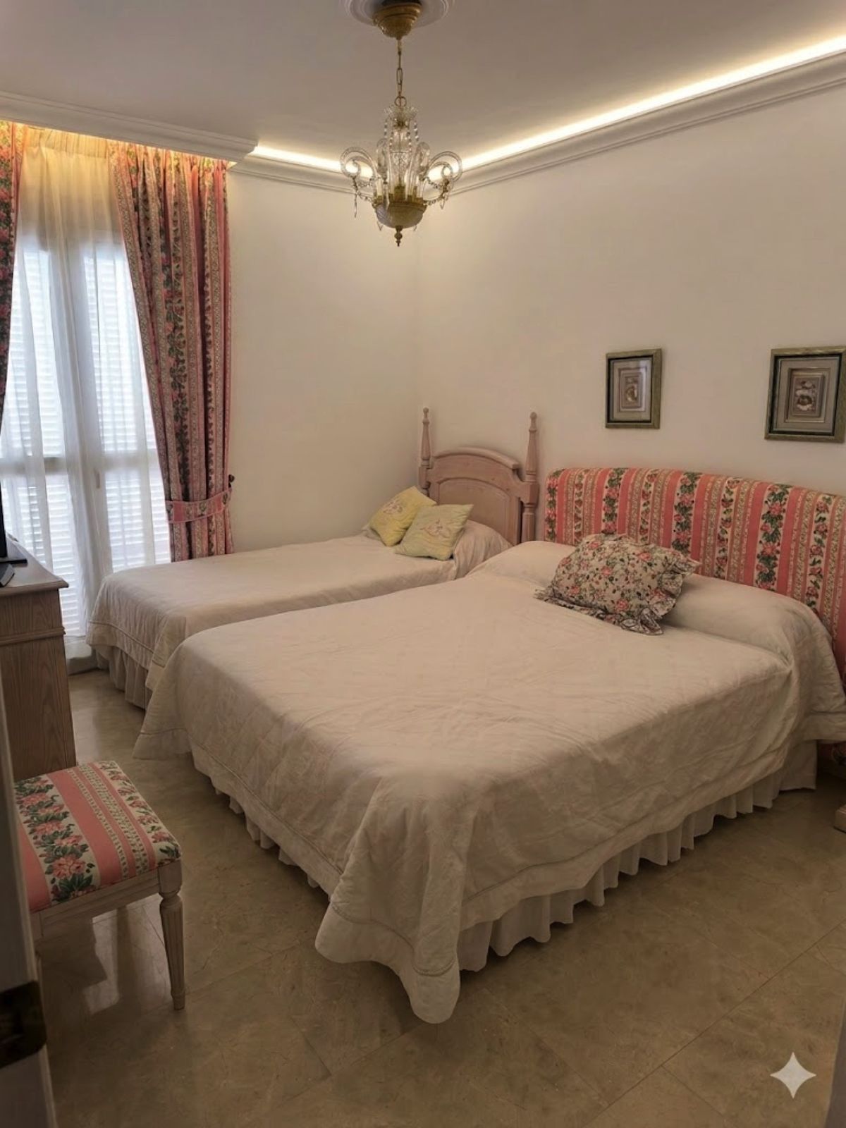 Maison de ville à Nueva Andalucía, Nueva Andalucía, 12/12