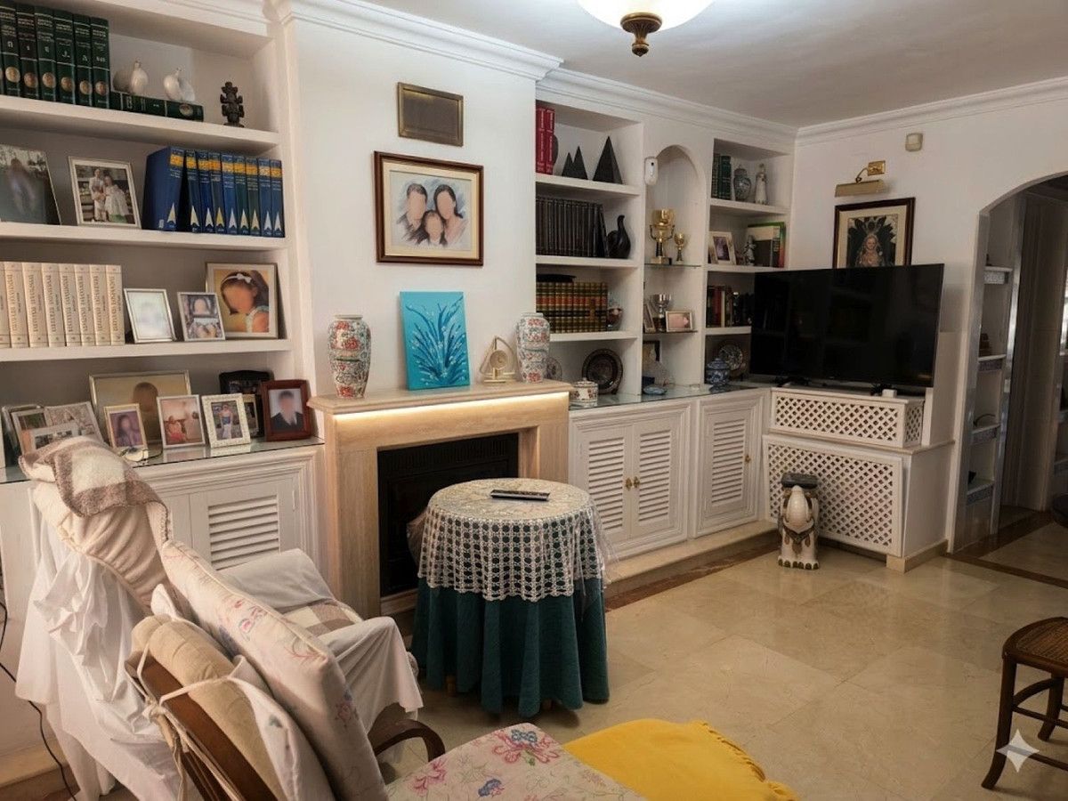 Maison de ville à Nueva Andalucía, Nueva Andalucía, 5/12