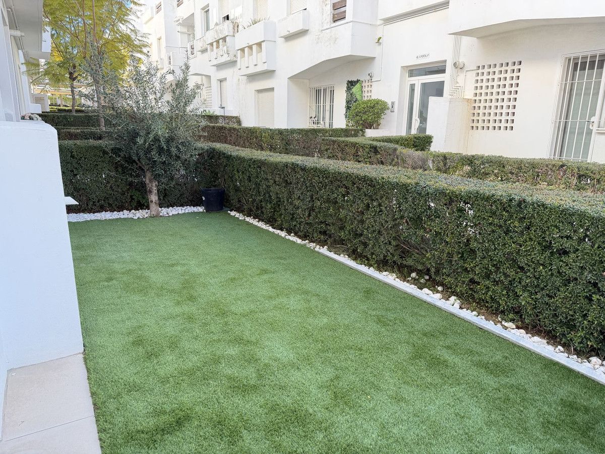 Квартира на первом этаже в Estepona, Estepona, 12/12