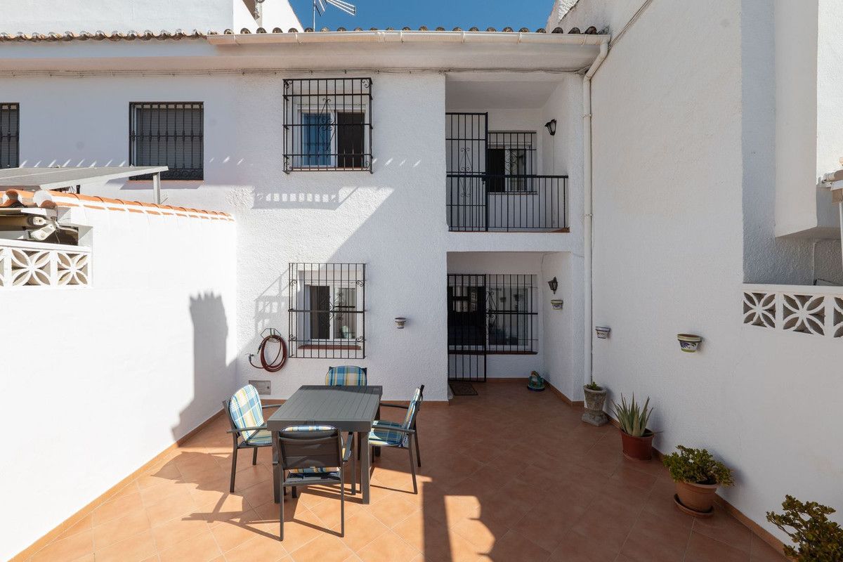 Reihenhaus in Nueva Andalucía, Nueva Andalucía, 2/12