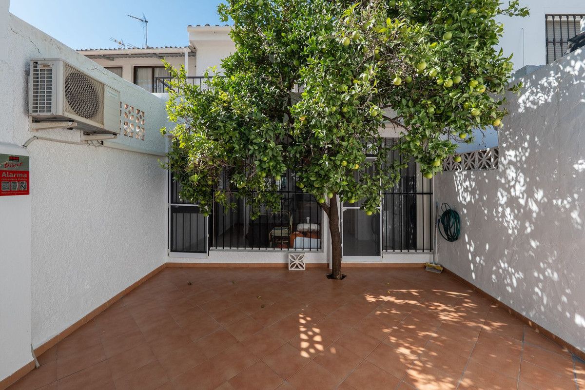 Reihenhaus in Nueva Andalucía, Nueva Andalucía, 12/12