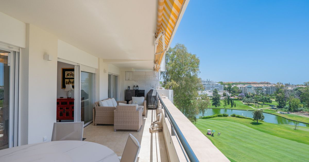 Duplex Penthouse in San Pedro de Alcantara, Guadalmina Alta, San Pedro de Alcantara, 5/12