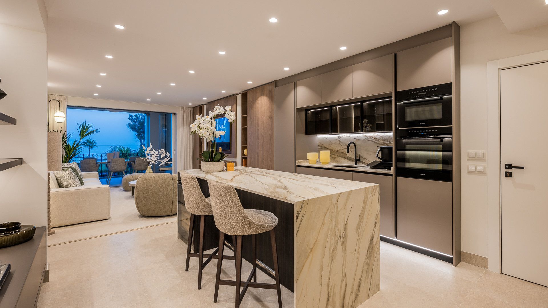 Apartment in Estepona, Bahía del Velerín, Estepona, 10/12