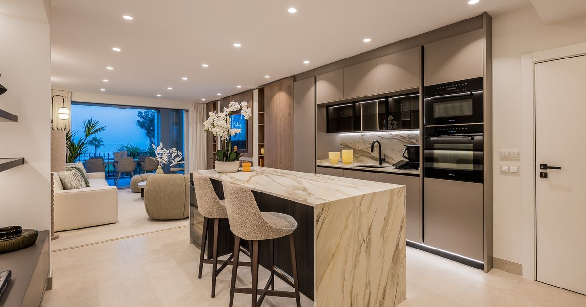 Apartment in Estepona, Bahía del Velerín, Estepona, 10/12