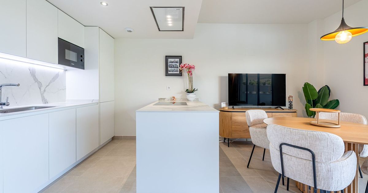 Apartament na środkowym piętrze w Benalmadena, Benalmadena, 3/12