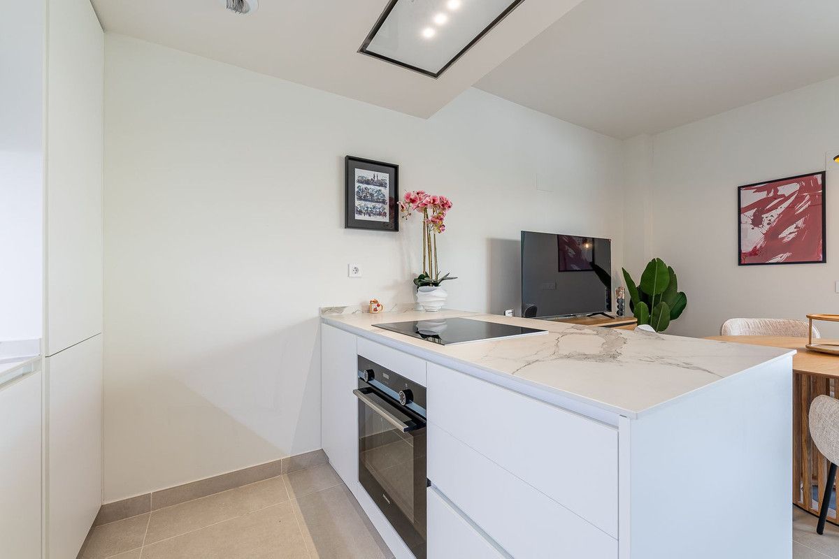 Apartament na środkowym piętrze w Benalmadena, Benalmadena, 4/12