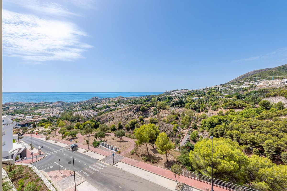 Apartament na środkowym piętrze w Benalmadena, Benalmadena, 10/12