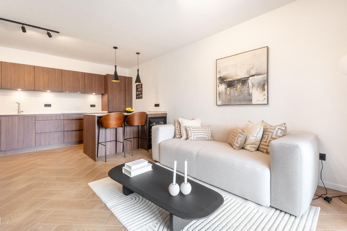 Appartement op de middelste verdieping in Nueva Andalucía, Nueva Andalucía, 11/12