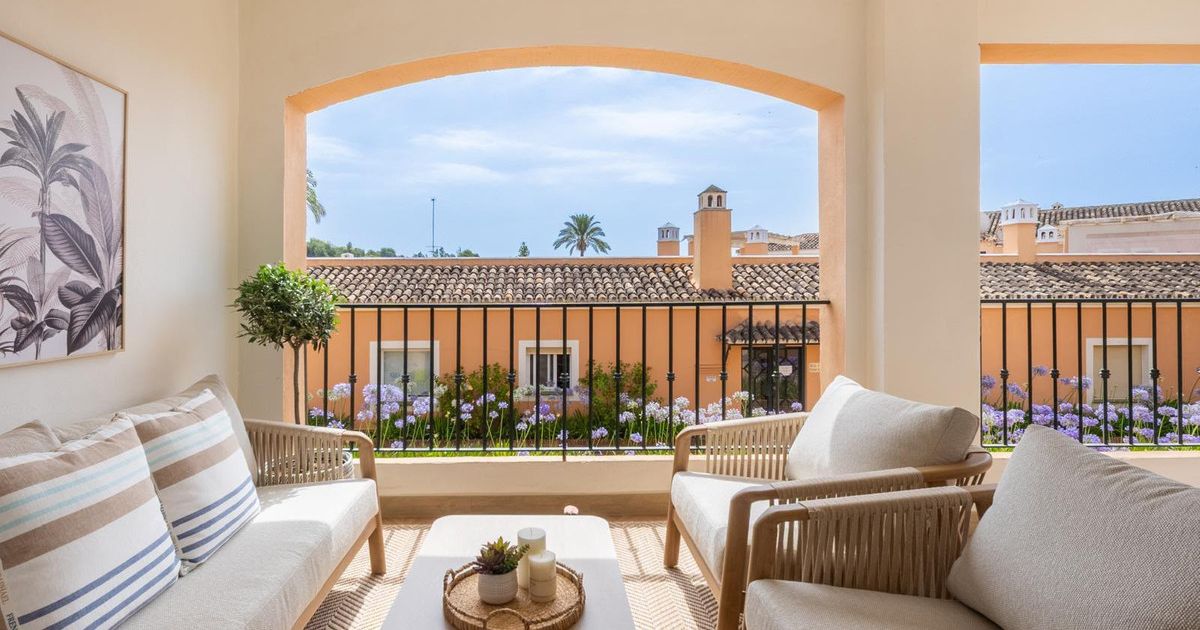 Appartement op de middelste verdieping in Nueva Andalucía, Nueva Andalucía, 5/12