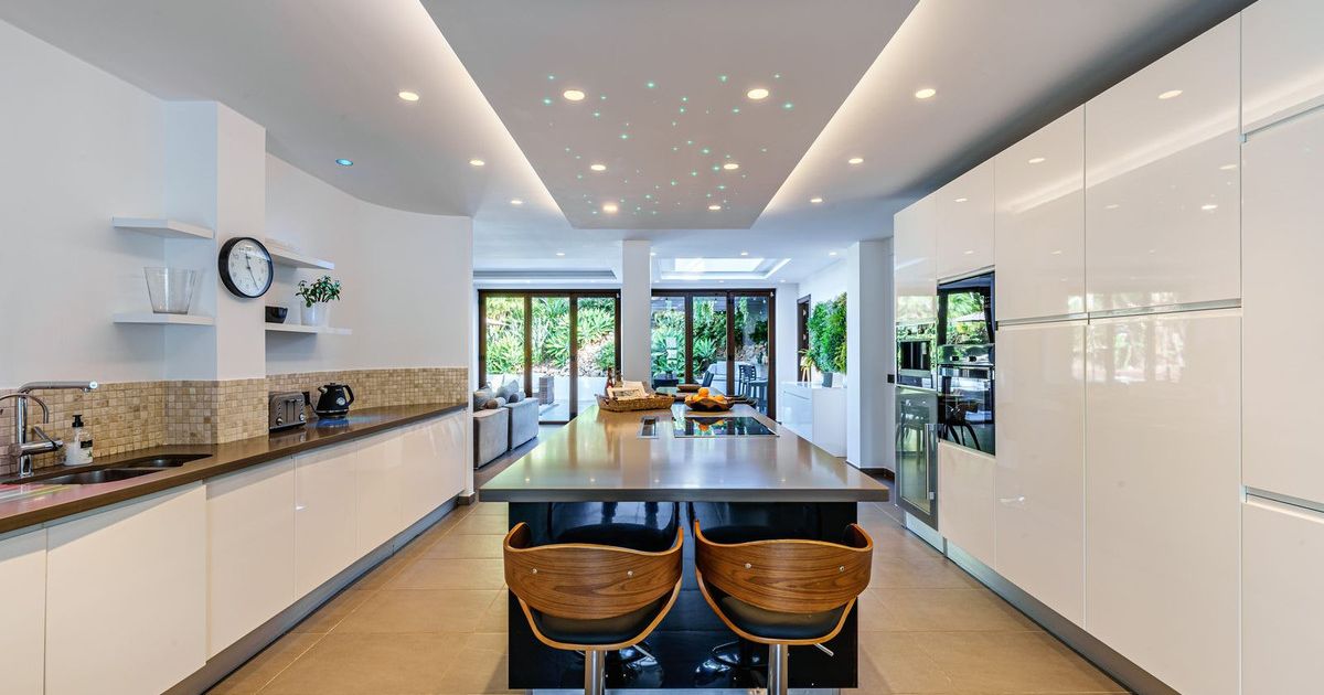 Vrijstaande Villa in Marbella, El Rosario, 9/12