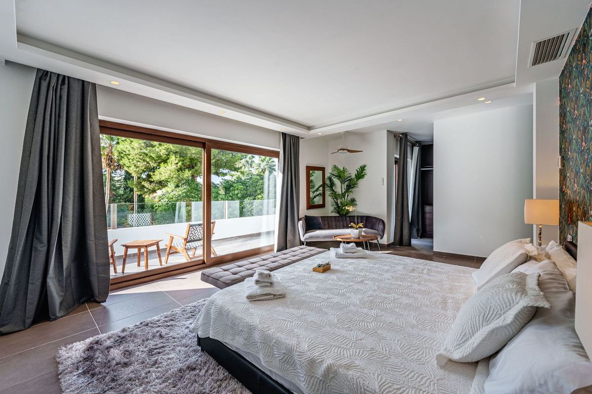 Vrijstaande Villa in Marbella, El Rosario, 10/12